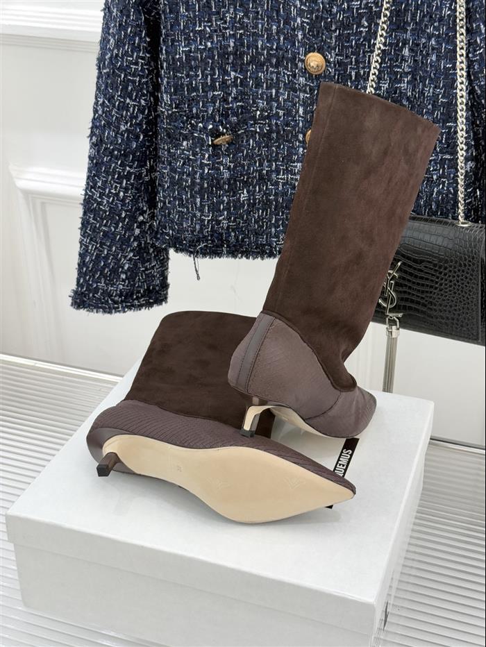 2025112817462148 400